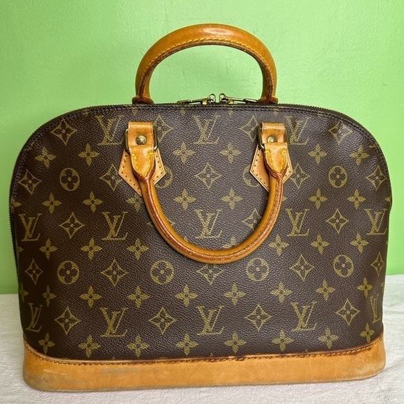 4 𝑳𝒐𝒖𝒊𝒔 𝑽𝒖𝒊𝒕𝒕𝒐𝒏 𝑨𝑳𝑴𝑨 𝑷𝑴 (Date Code VI0963) - Picture 3 of 14